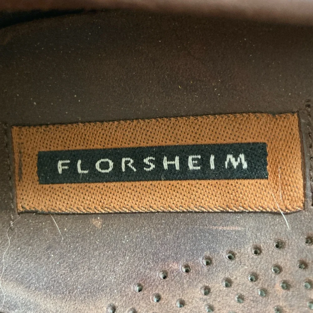 Florsheim Tassle Fringe Boat Shoe Slip On Loafer Skid Resistant Sole Size 9 EUC